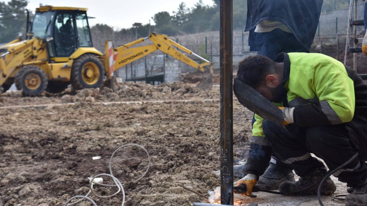 Sokak Hayvanları Doğal Yaşam Alanı’nda çalışmalar devam ediyor