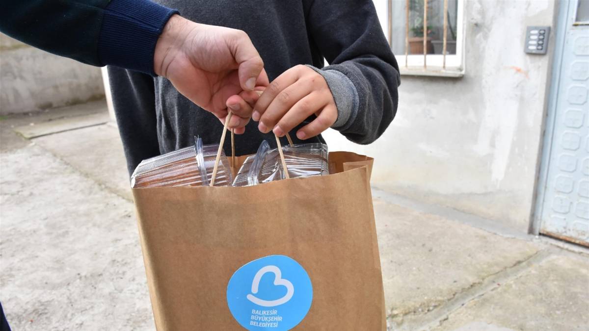 Öğrencilere beslenme desteği devam ediyor