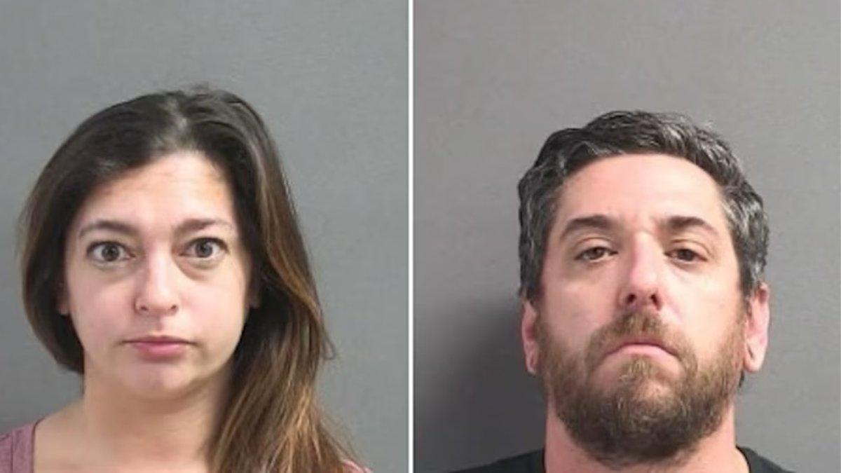 Florida’da anne ve sevgilisi, 2 yaşındaki çocuğu arabada bırakıp bara gitti