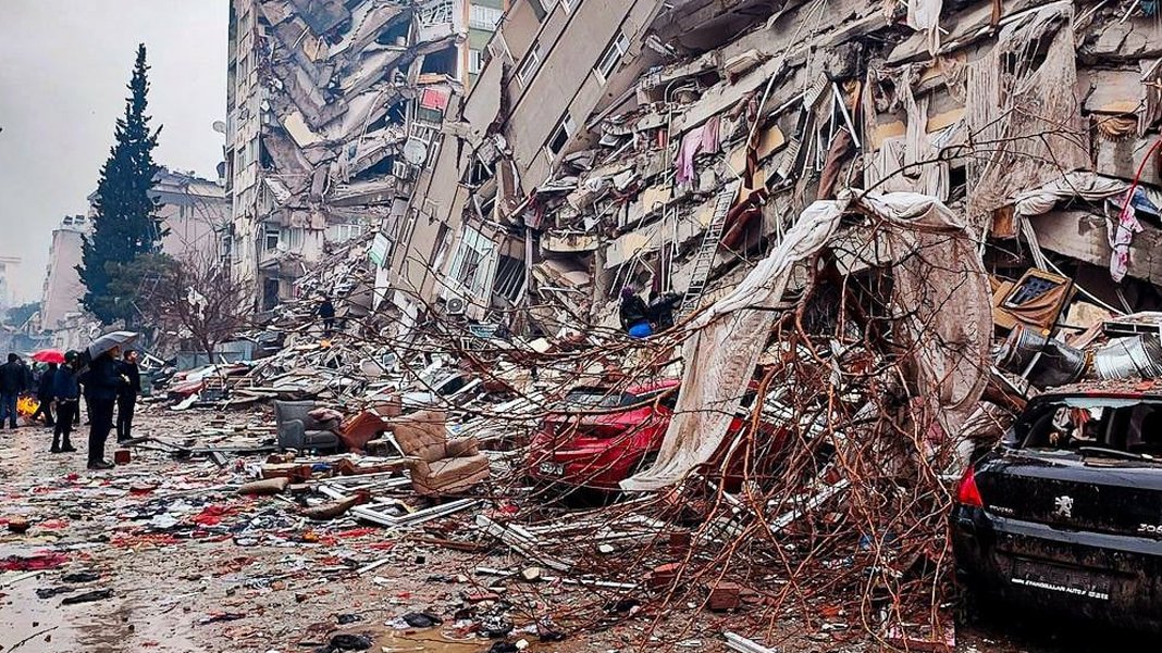 6 Şubat depremlerinin yıl dönümünde uzmanlardan korkutan açıklamalar: 500 fay hattı aktif, deprem riski her yerde