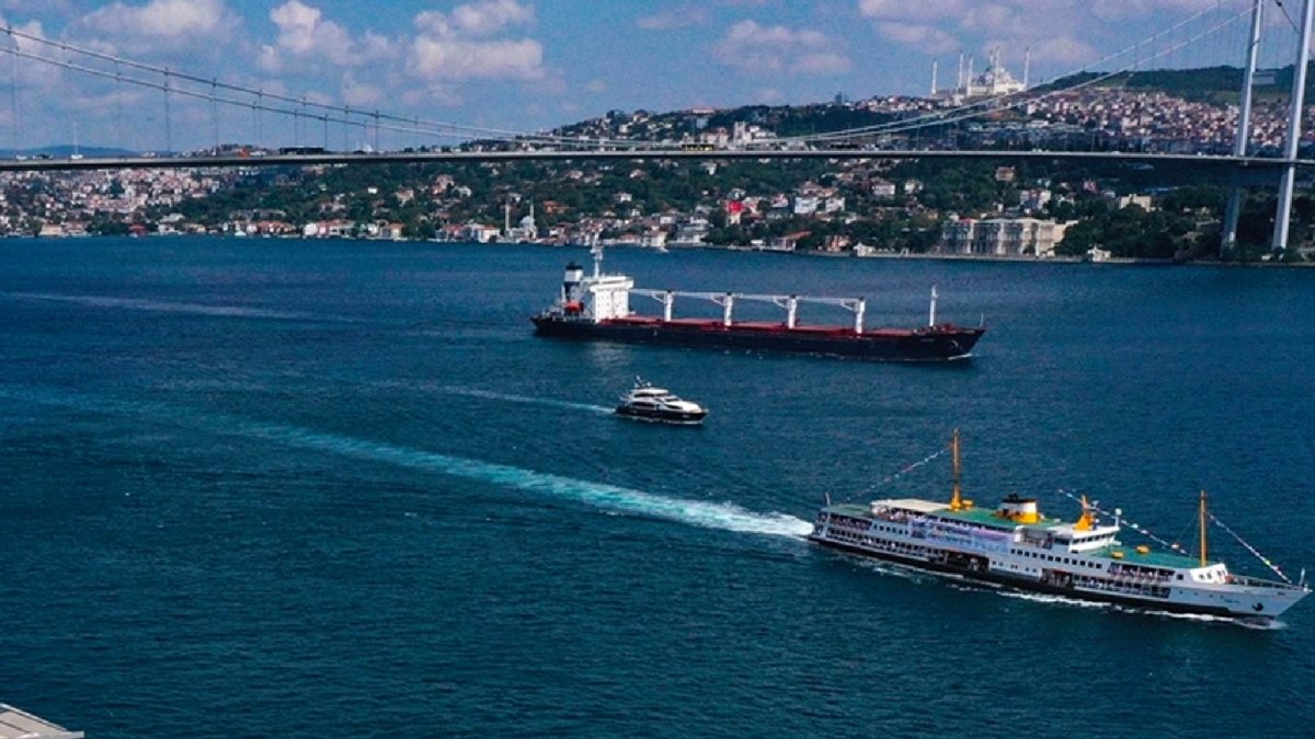 İstanbul Boğazı'ndan geçen yıl 41 bin 363 gemi geçti