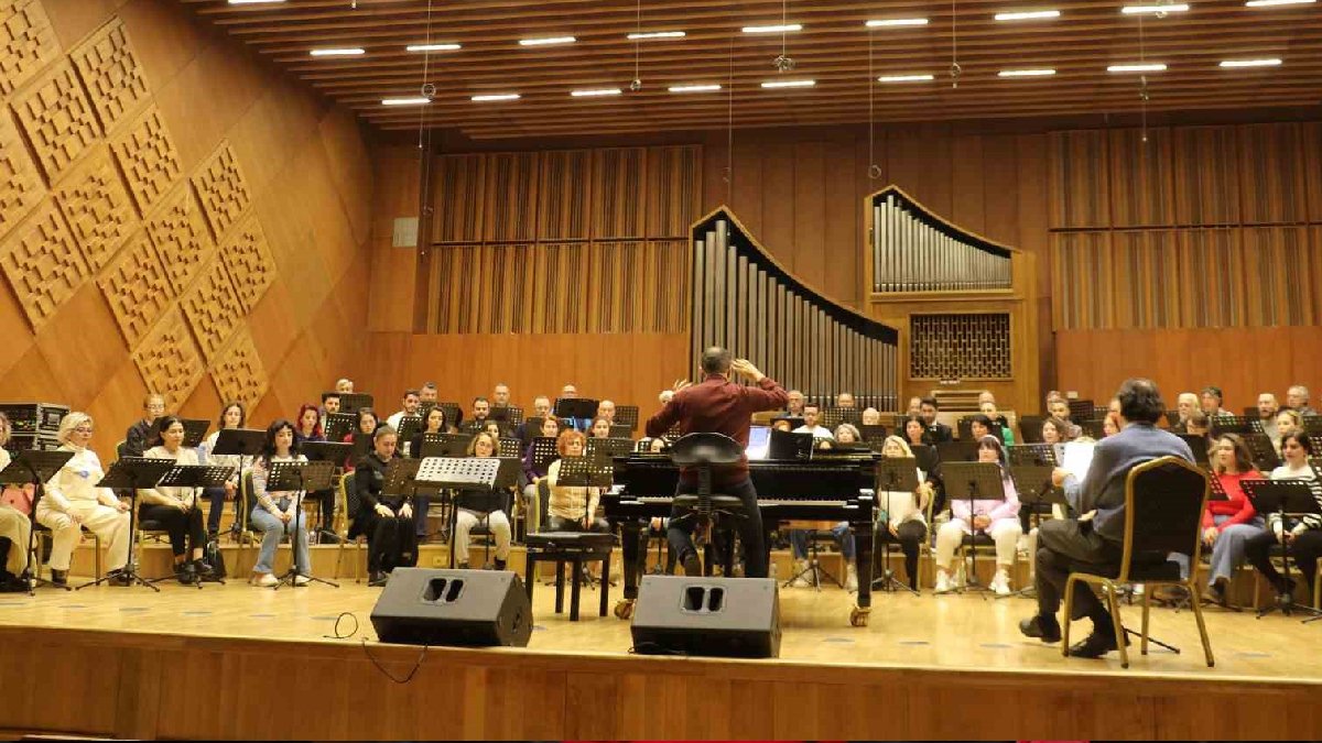 Devlet Korosu, depremin ikinci yılında 11 ilimiz için anma konseri düzenleyecek