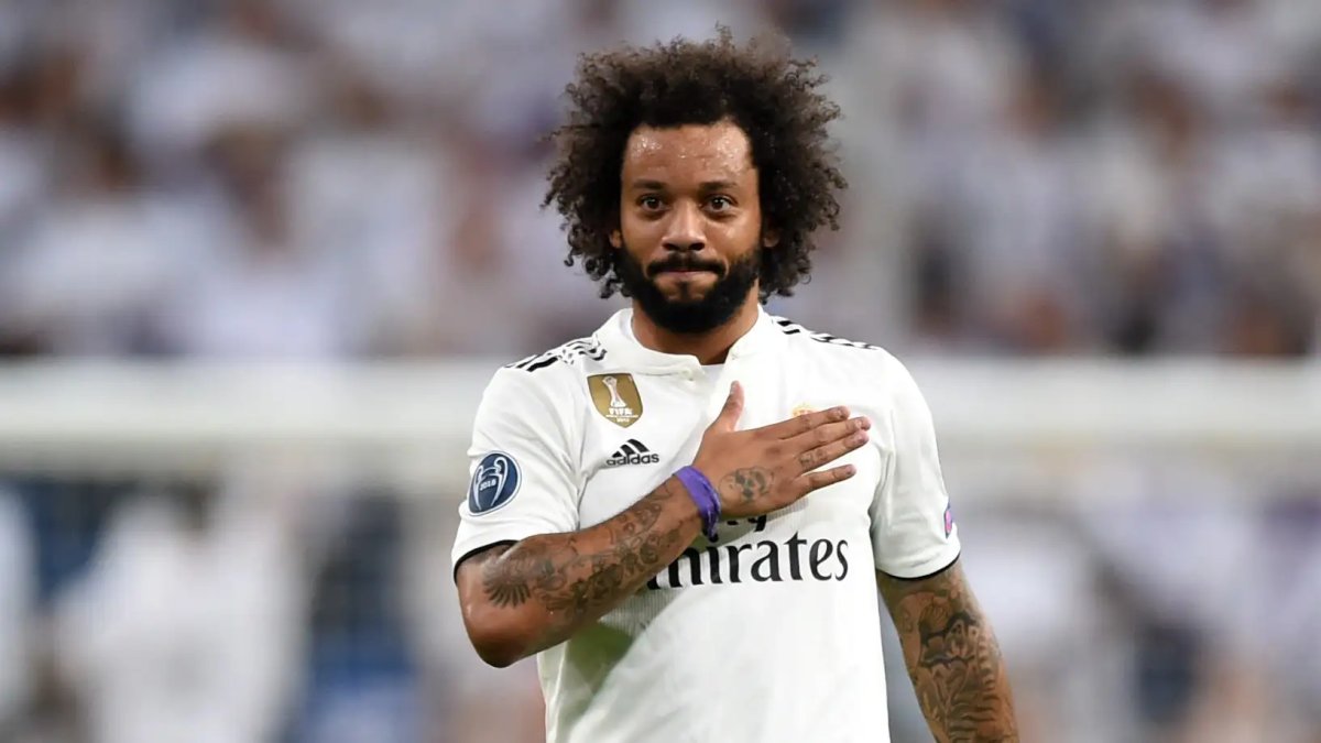 Real Madrid'in efsanesi Marcelo, yeşil sahalara veda etti