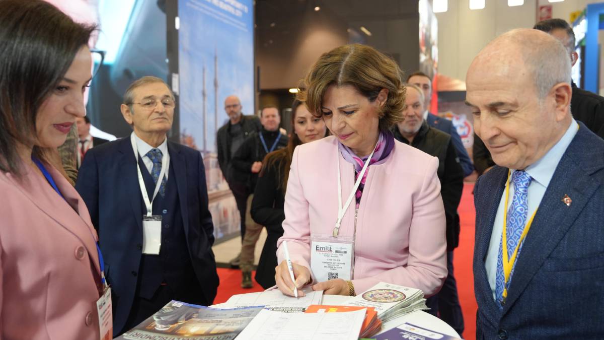 Başkan Ünlüce, Eskişehir’in turizmini EMITT Fuarında anlattı