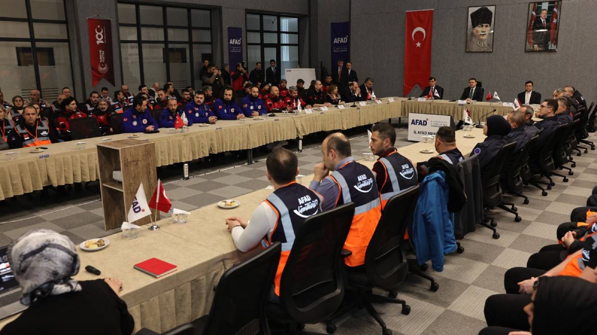 Kahveci 6 Şubat Depremleri Anma Programı'na katıldı