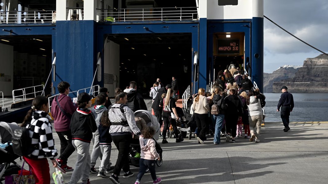 Santorini'de Acil Durum... İsrail Tsunamiye Hazırlanıyor