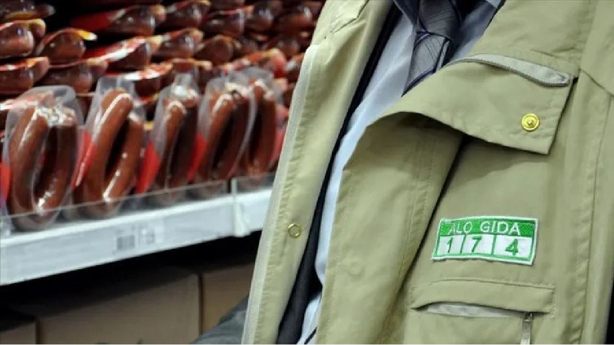 Bakanlık hileli ürünlere göz açtırmıyor! Yeni liste paylaşıldı: Sucuğun içinden ‘Yok artık’ dedirten detaylar çıktı