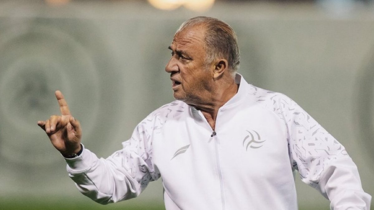 Fatih Terim'in çalıştırdığı Al Shabab rakibi Al Khaleej'i 5-1 yendi