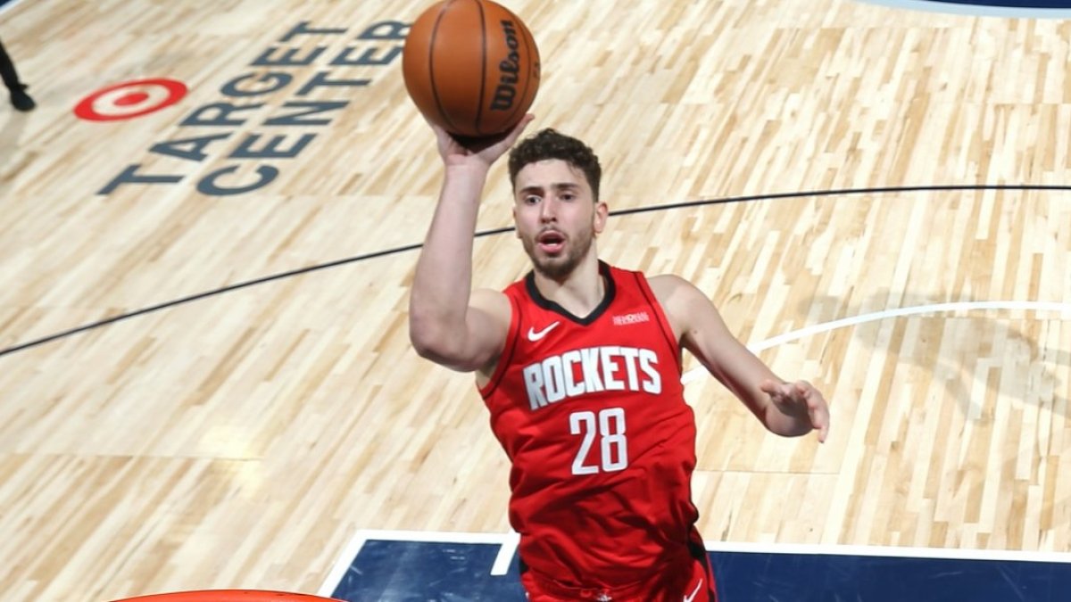 Alperen'in double-double'ı galibiyete yetmedi