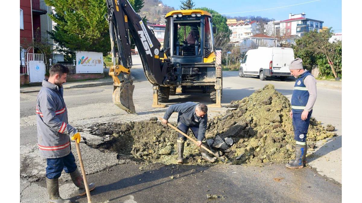 Belediyenin saha çalışmalarında dur durak yok