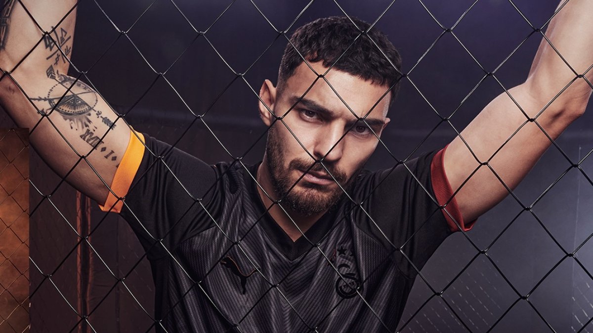 Galatasaray'ın yeni forması tanıtıldı