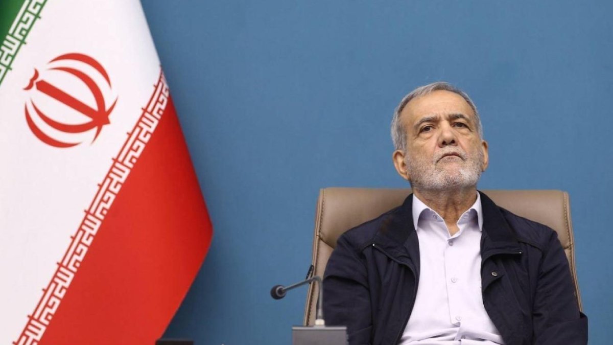 Pezeşkiyan: "Düşmanlar bizi yaptırımlarla kuşatarak öldüreceğini sanıyor"