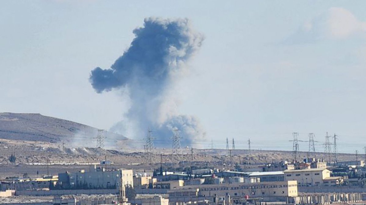 İsrail ordusu, Suriye'nin güneyine hava saldırısı düzenledi