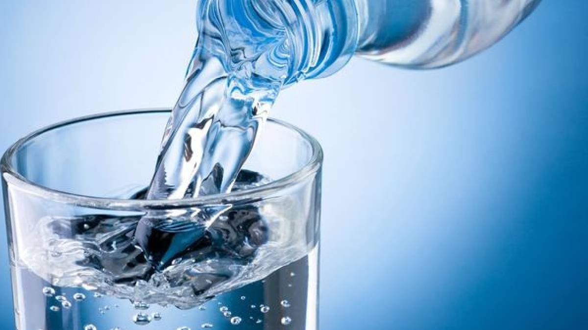 Ünlü su markası mahkemelik oldu: 'Kanserojen madde' iddiası