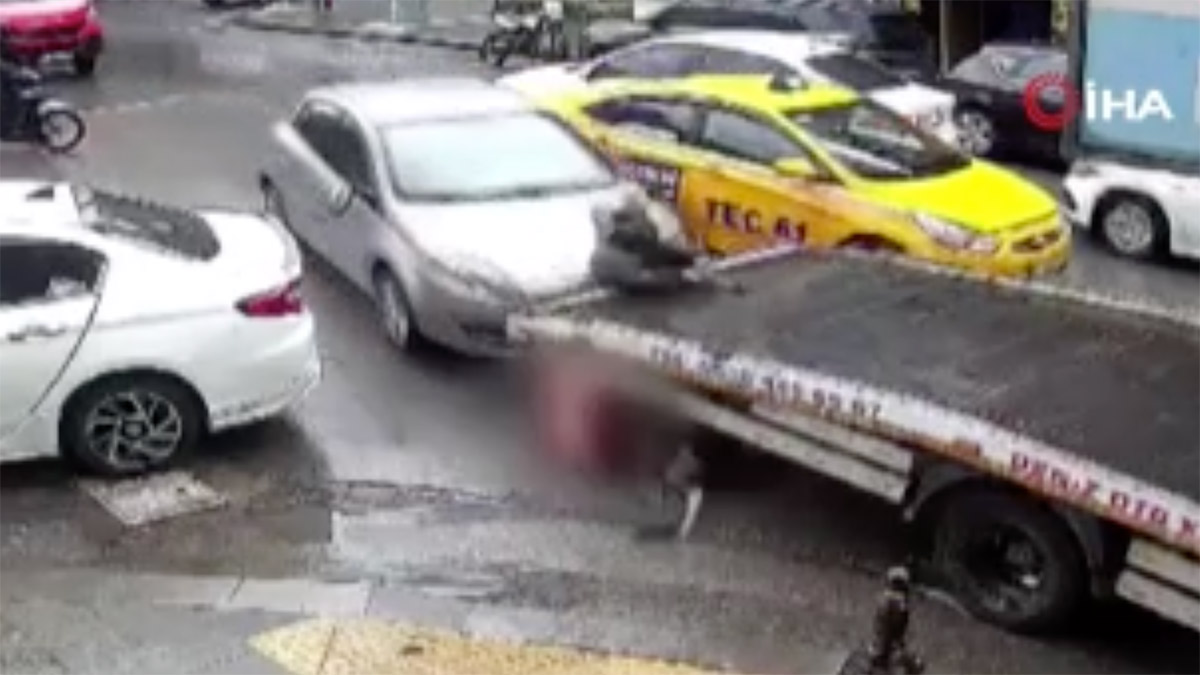 Aynasını kıran motokuryeyi ezmişti! O sürücüden pes dedirten savunma