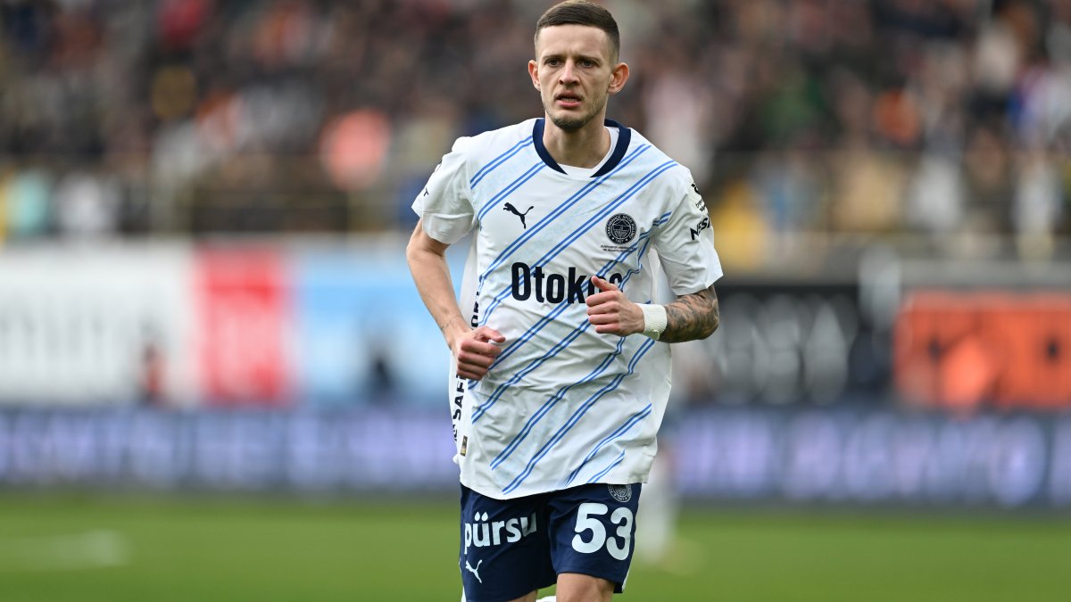 Fenerbahçe'nin 4000. golünü atan Sebasitan Szymanski: Fenerbahçe'nin tarihine katkı sağlamak mutluluk verici