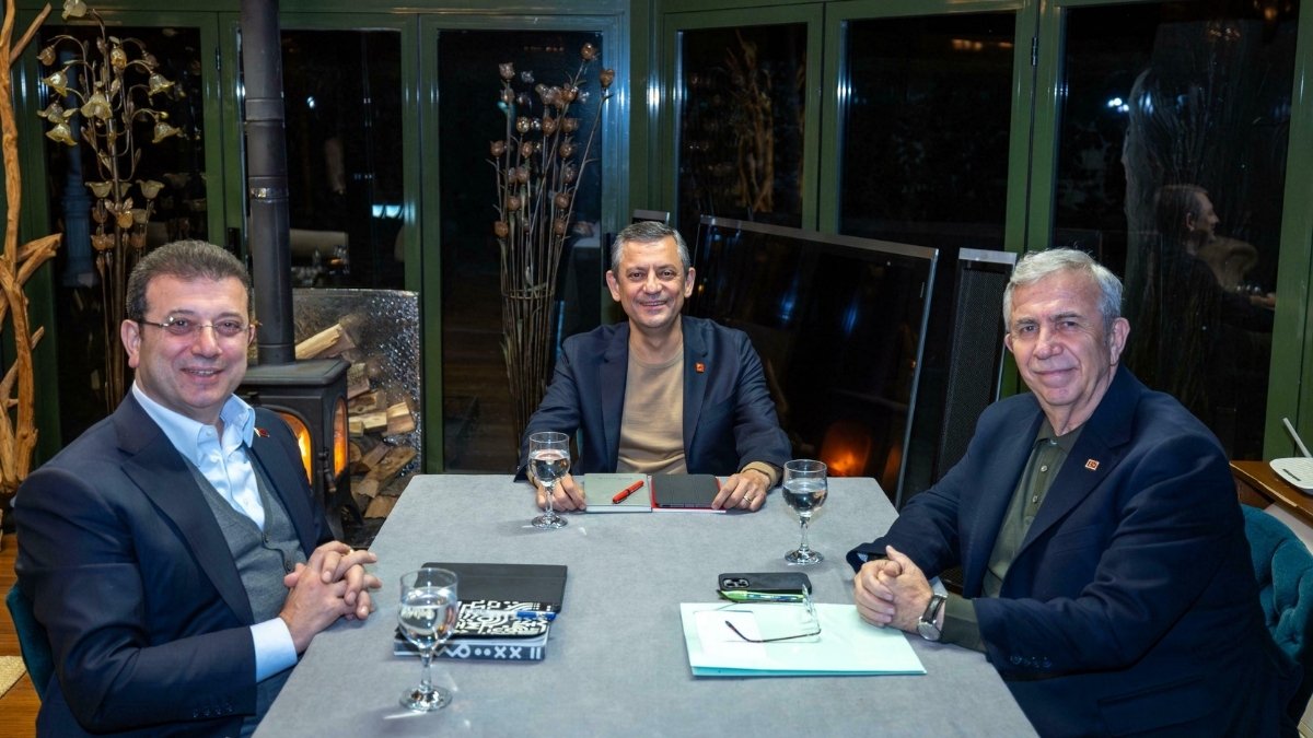 Yavaş 3'lü görüşmede köşe yazısı okudu: Her 2 isim de aday olsun, daha az olan 2. turda destek versin