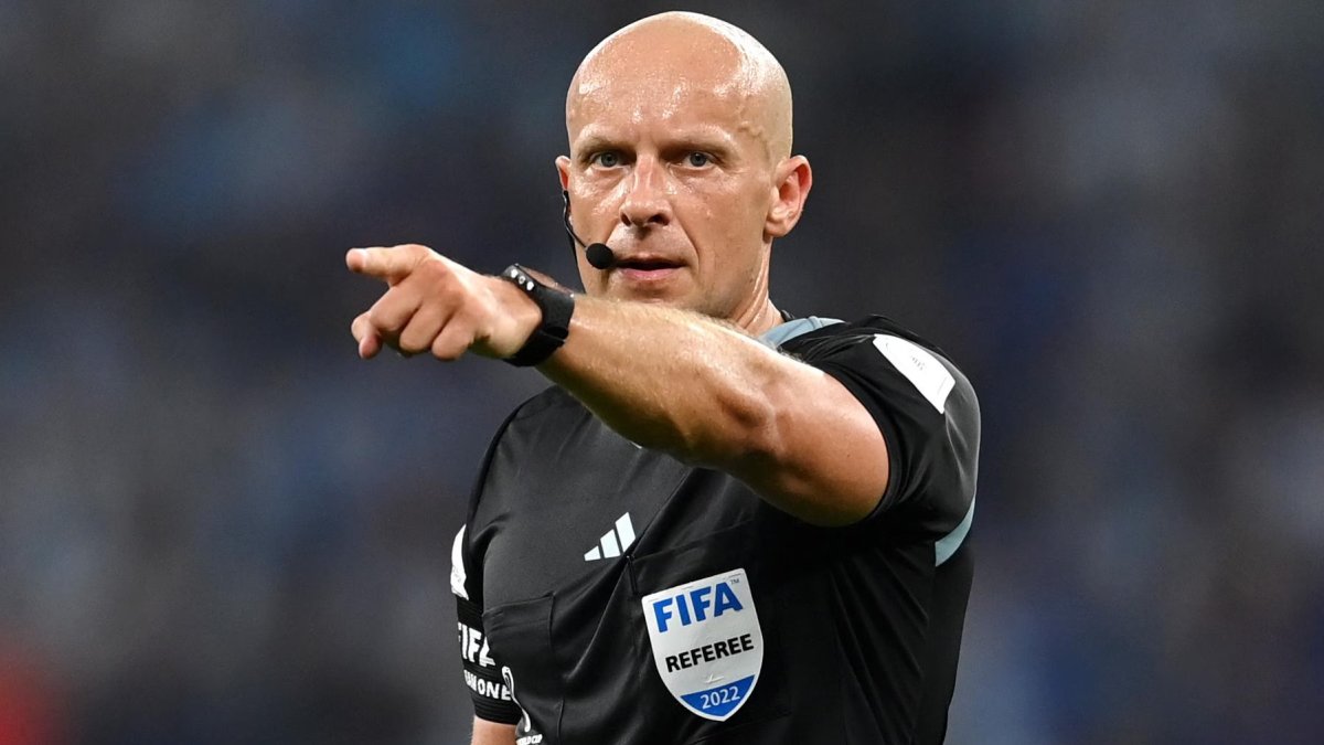 Fenerbahçe ve Galatasaray'ın Avrupa maçlarının hakemleri belli oldu