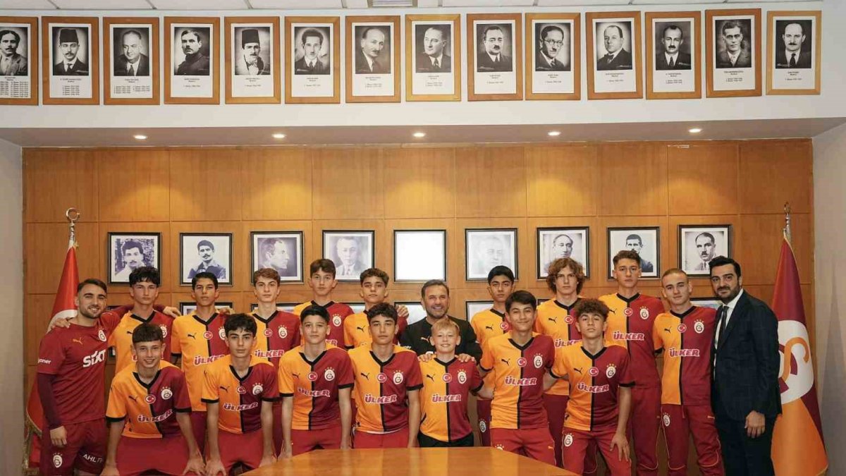 Galatasaray, altyapısına farklı yaş kategorilerinde 16 ismi transfer etti