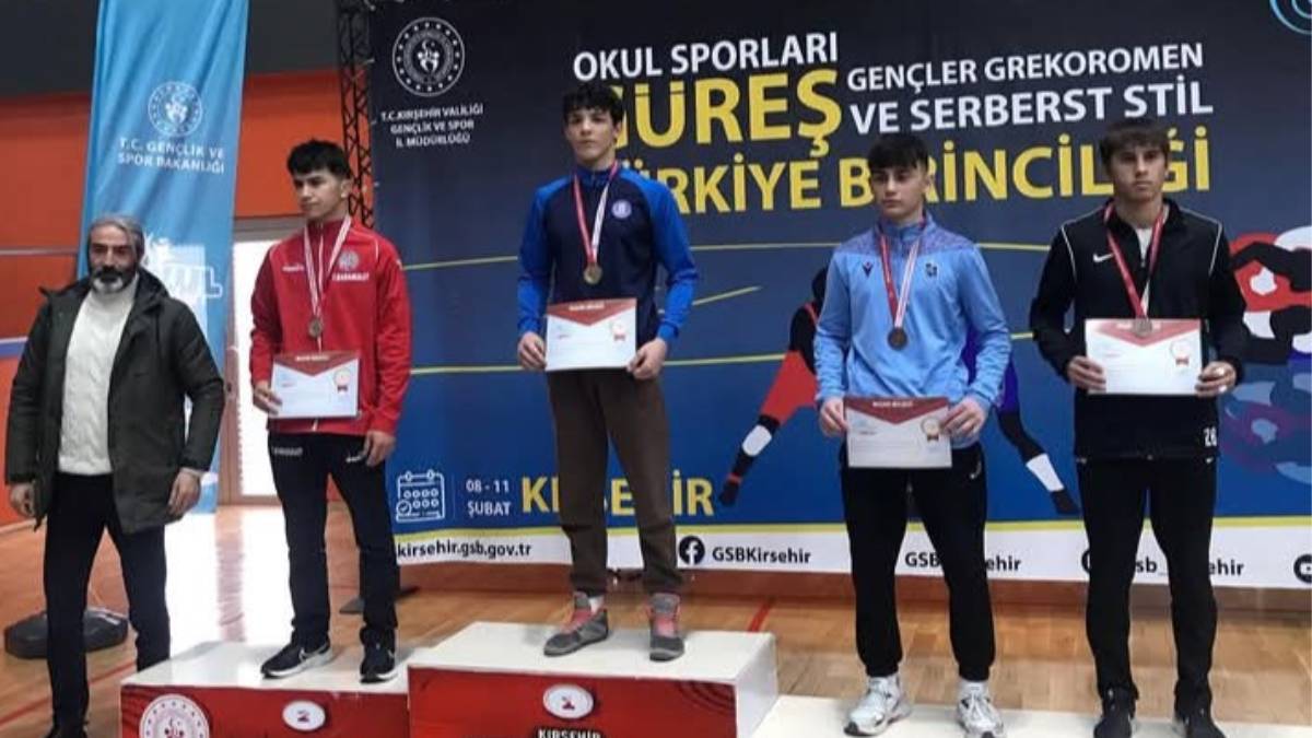 Kütahyalı güreşçi Said Ada Türkiye şampiyonu oldu