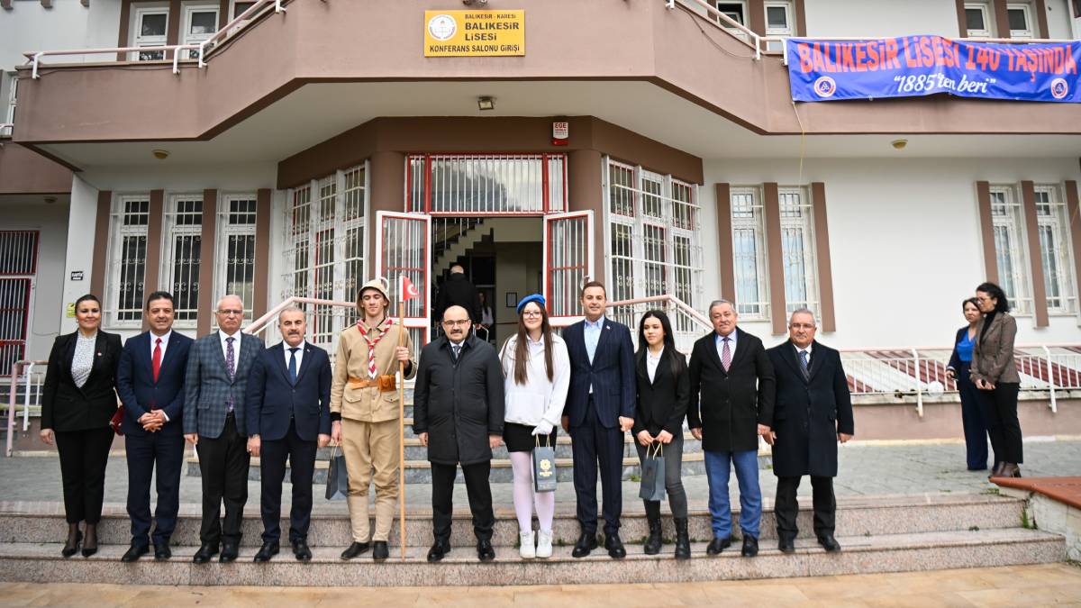 Tüm öğrencileri Çanakkale’de şehit olmuştu: Balıkesir Lisesi 140 yaşında