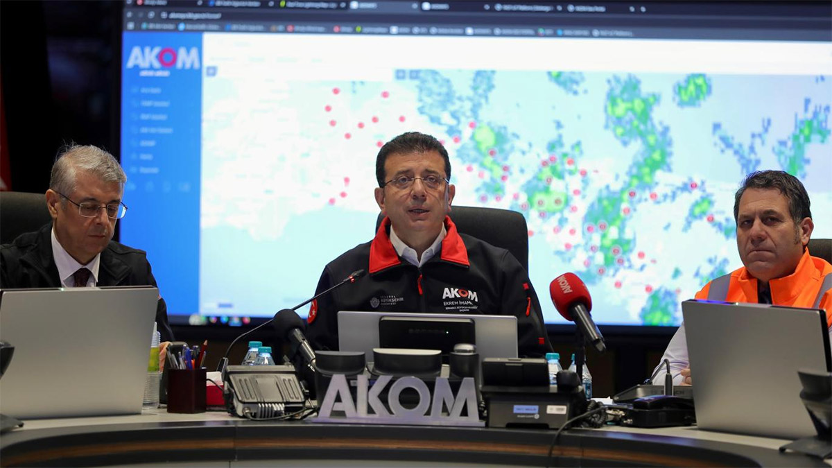 İmamoğlu: Zorunlu olmadıkça trafiğe çıkmayın