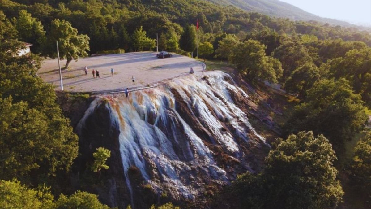 İstanbul ve Ankara’ya yakınlığıyla dikkat çekiyor! Kış aylarının parlayan güzelliği: Ücretsiz olunca ziyaretçi akınına uğruyor