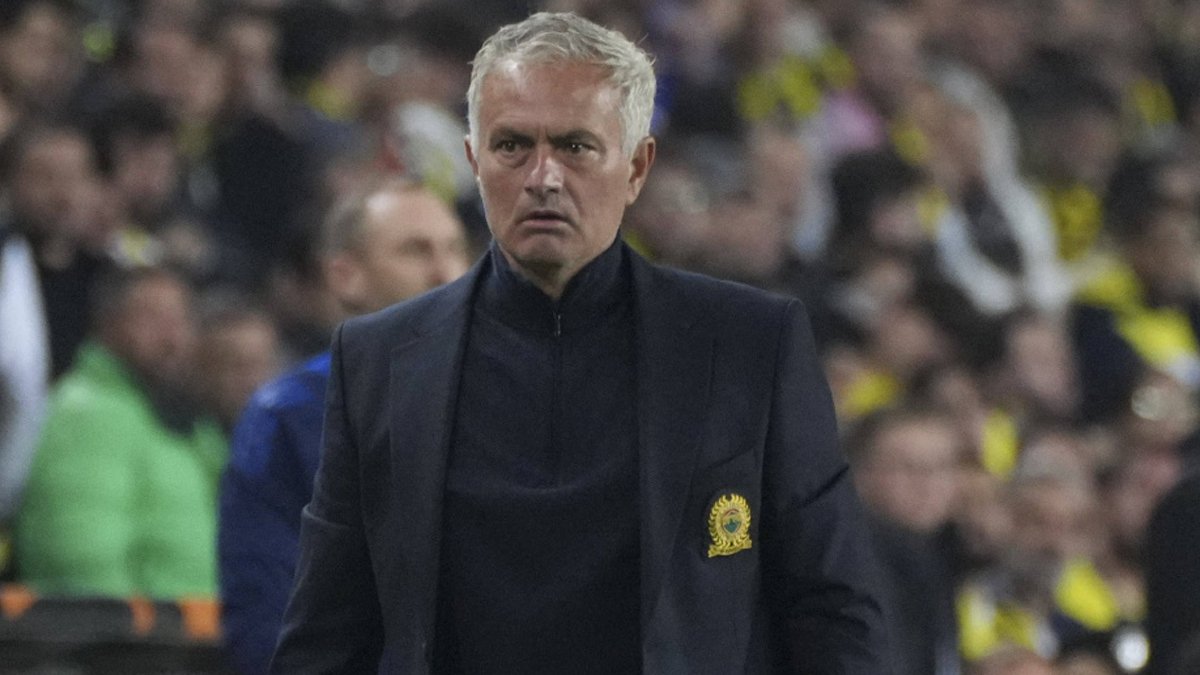 Fenerbahçe'yi kahreden haber! Mourinho'nun tüm planları altüst oldu