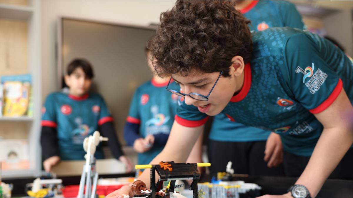 Bayraklılı mucitler uluslararası turnuvada ülkemizi temsil edecek