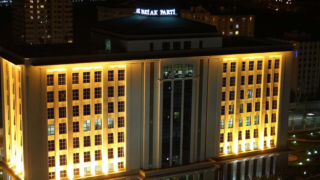 AK Parti'nin yeni sloganı belli oldu