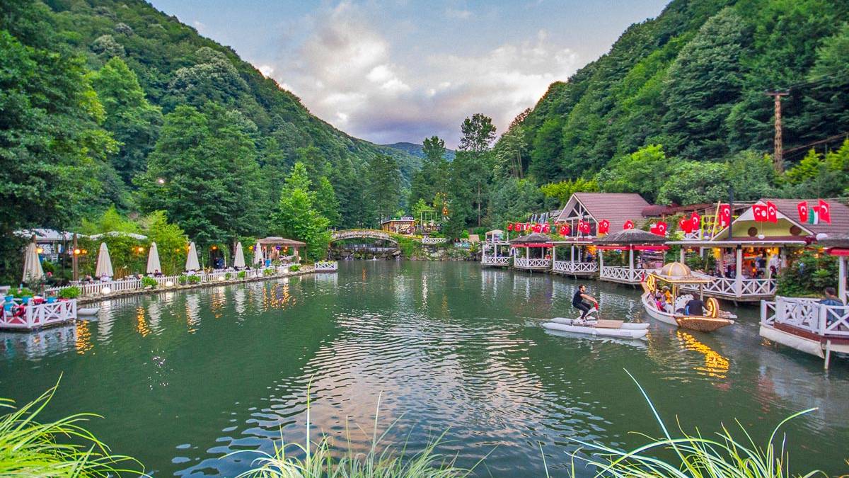 Ankara’ya sadece 2,5 saat uzaklıkta! Birçok kişi bilmiyor, kışın şehir hayatından sıkılan buraya koşuyor!