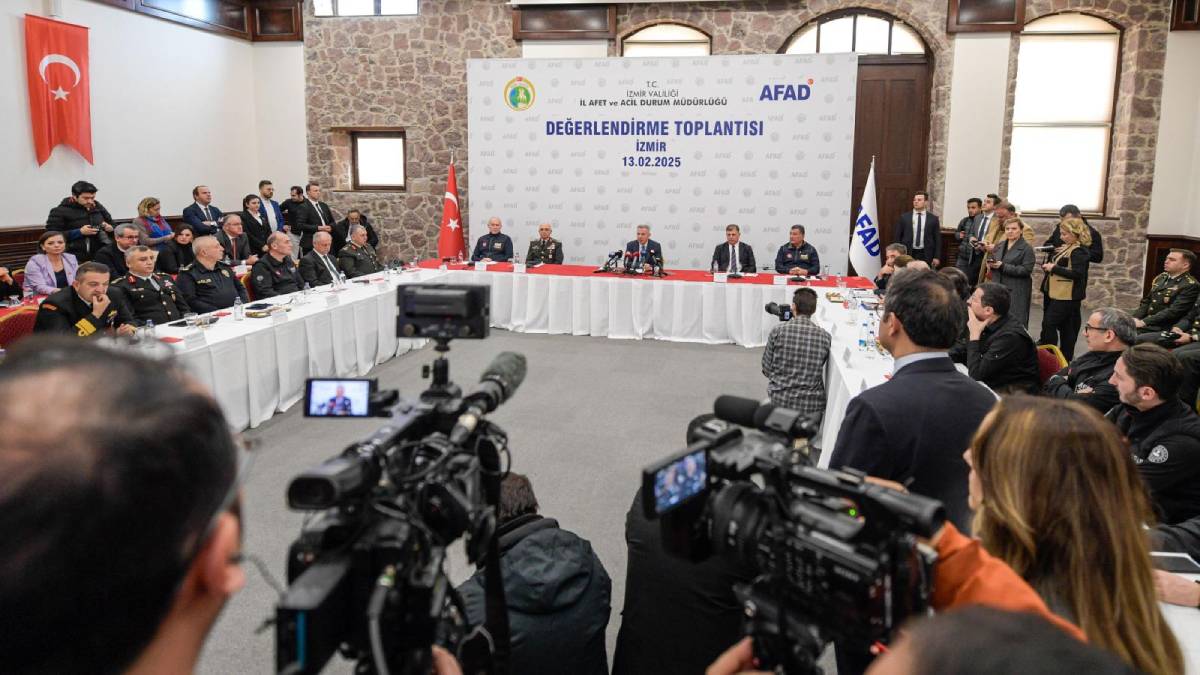 Tugay: İzmir’de riskli yapıların tespiti ve yenilenmesi için üzerimize düşeni yapacağız