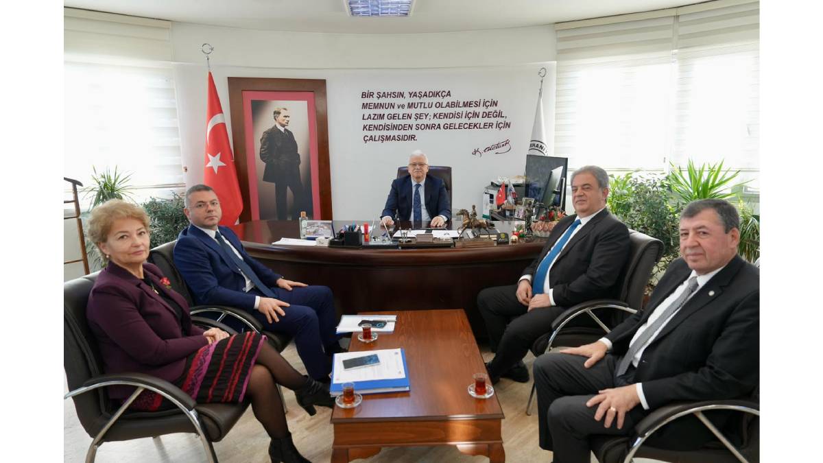 Burhaniye’nin su ve altyapı sorunları masada