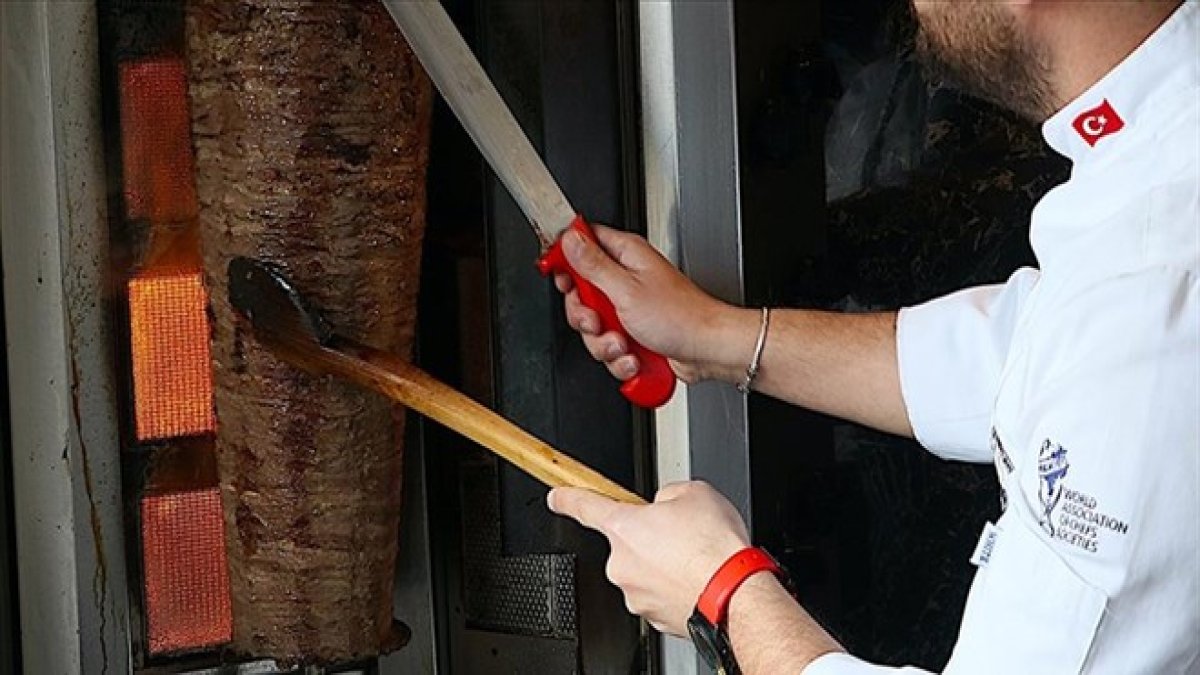 Tekirdağ’da ruhsat yok, işyeri yok: Evlerinde döner yapıp satıyorlar