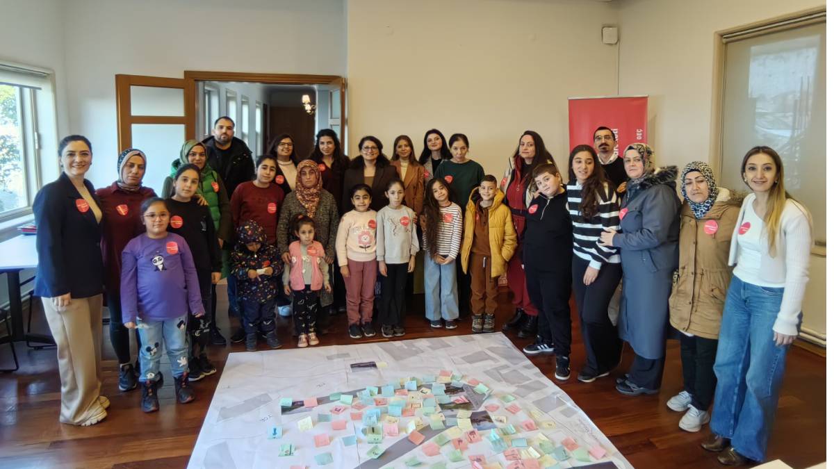 Ballıkuyulu anne ve çocuklar hayallerini çizdi