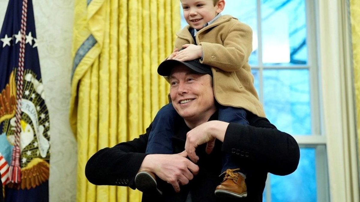 Dünyanın en zengin insanı Elon Musk 13. kez baba oldu