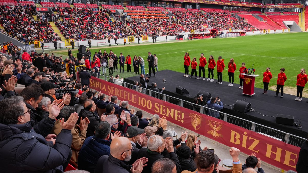 Göztepe'de 100. yıl lansmanı gerçekleştirildi: 100. yıl özel logosu tanıtıldı