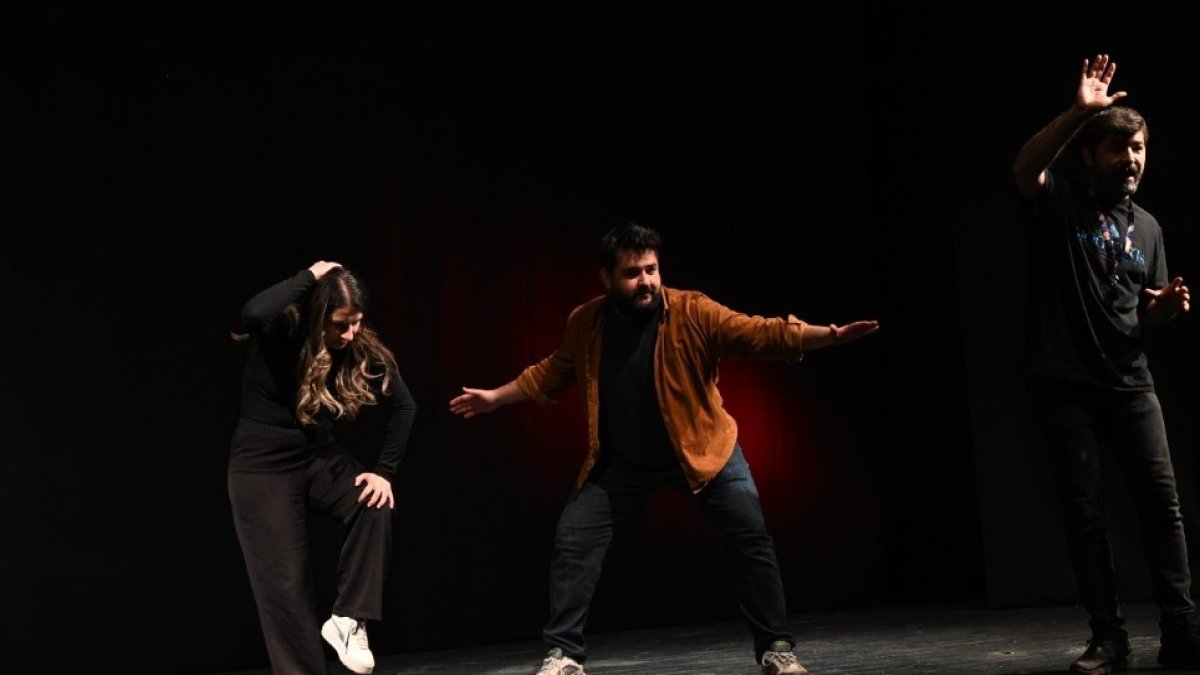 Bozüyük'te "Doğaçlama Tiyatro" yoğun ilgi gördü