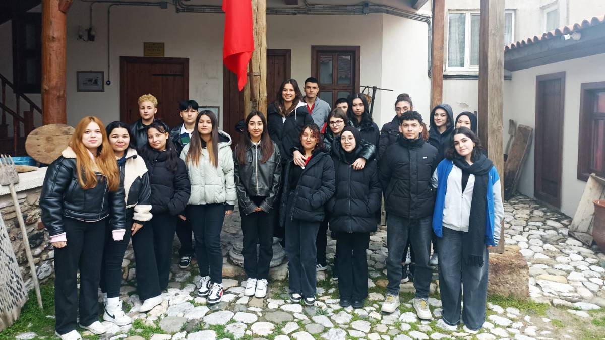 Soma Kültür Evi, gençleri kültürel mirasla buluşturuyor