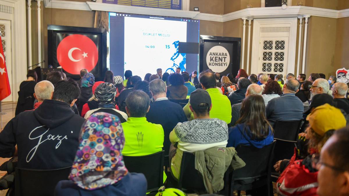 “Arabadan in, bisiklete bin”