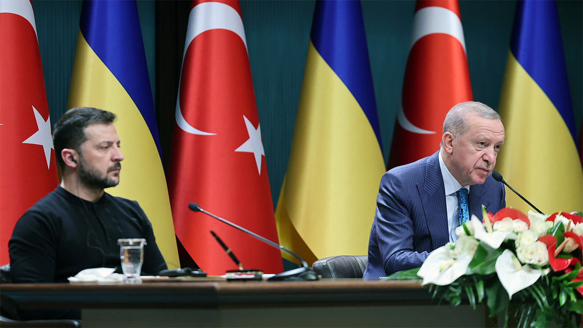 Erdoğan, Zelenskiy ile bir araya geldi: Trump'ın politikası Türkiye ile örtüşüyor