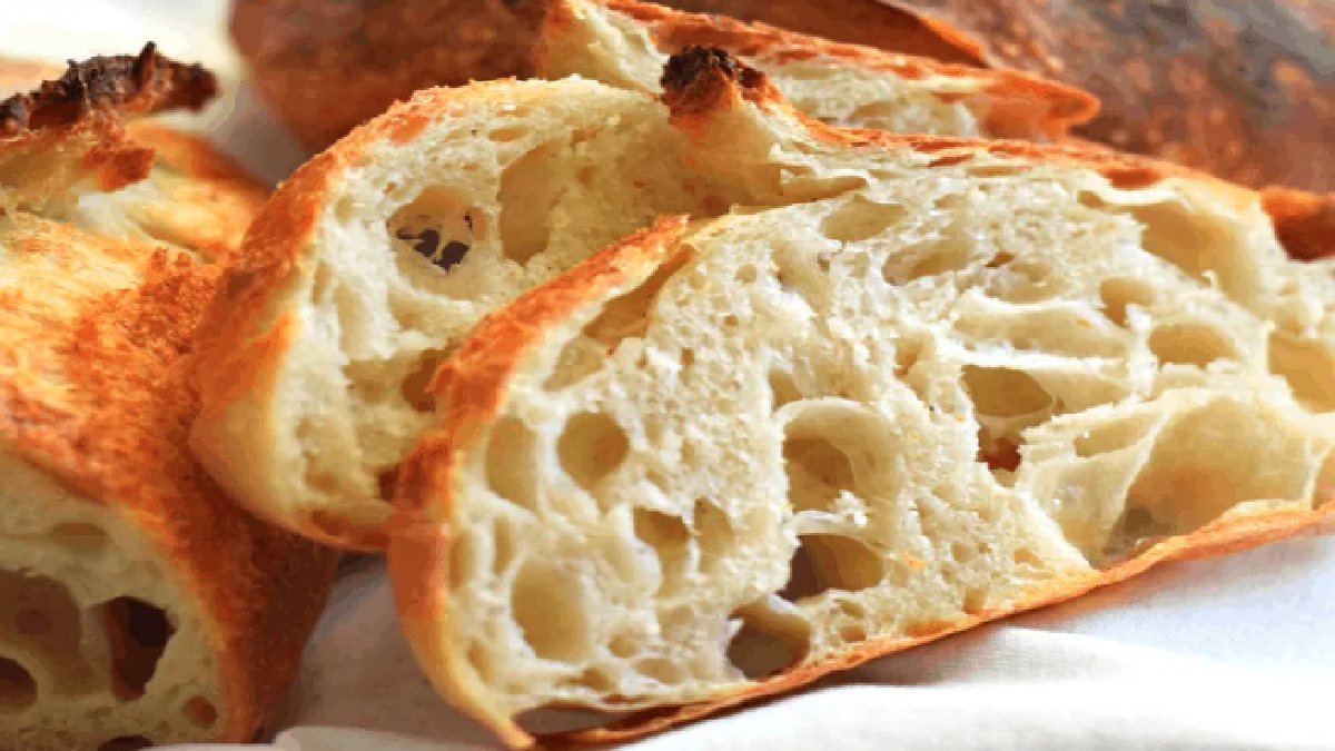 Ekmek fiyatları değişmeye devam ediyor! Oradan da zam haberi geldi: 200 gr ekmeğin fiyatı 1 lira arttı