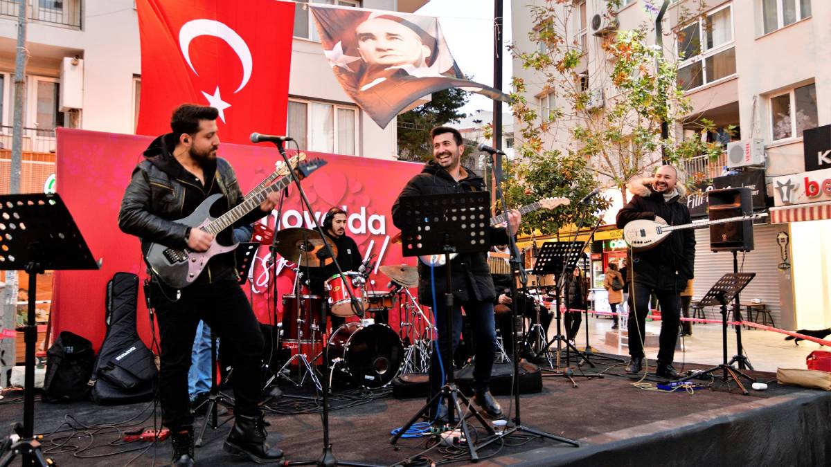 Küçükpark’ta romantik akşam