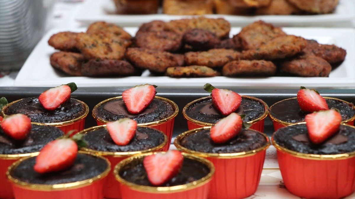 İsrafa dikkat çekilmek istendi 30 çeşit yemek çıkarıldı! Kadınlardan büyük başarı: Bu kadar çeşide kimse inanamadı