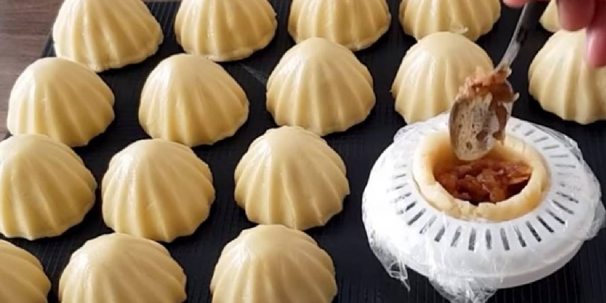 Kıyır kıyır oluyor ağzınıza attığınız anda dağılıyor! Herkesin tarif istediği elmalı kurabiye tarifi…