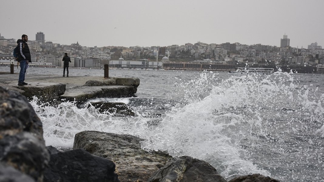 Meteoroloji'den denizlerde fırtına uyarısı