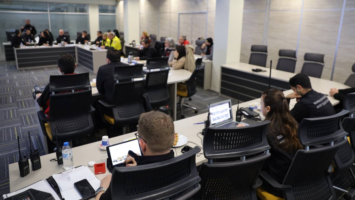 AKOM'da arama kurtarma ekipleri ile istişare toplantısı