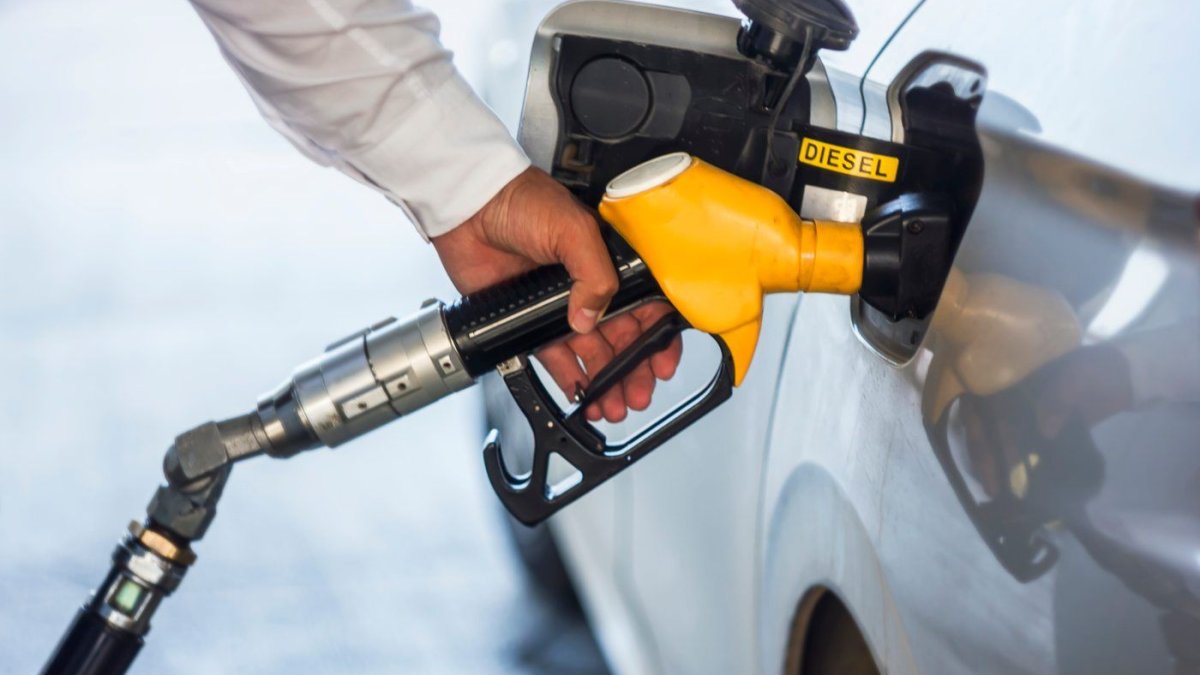 Akaryakıtta tabela değişti: Motorine zam geldi