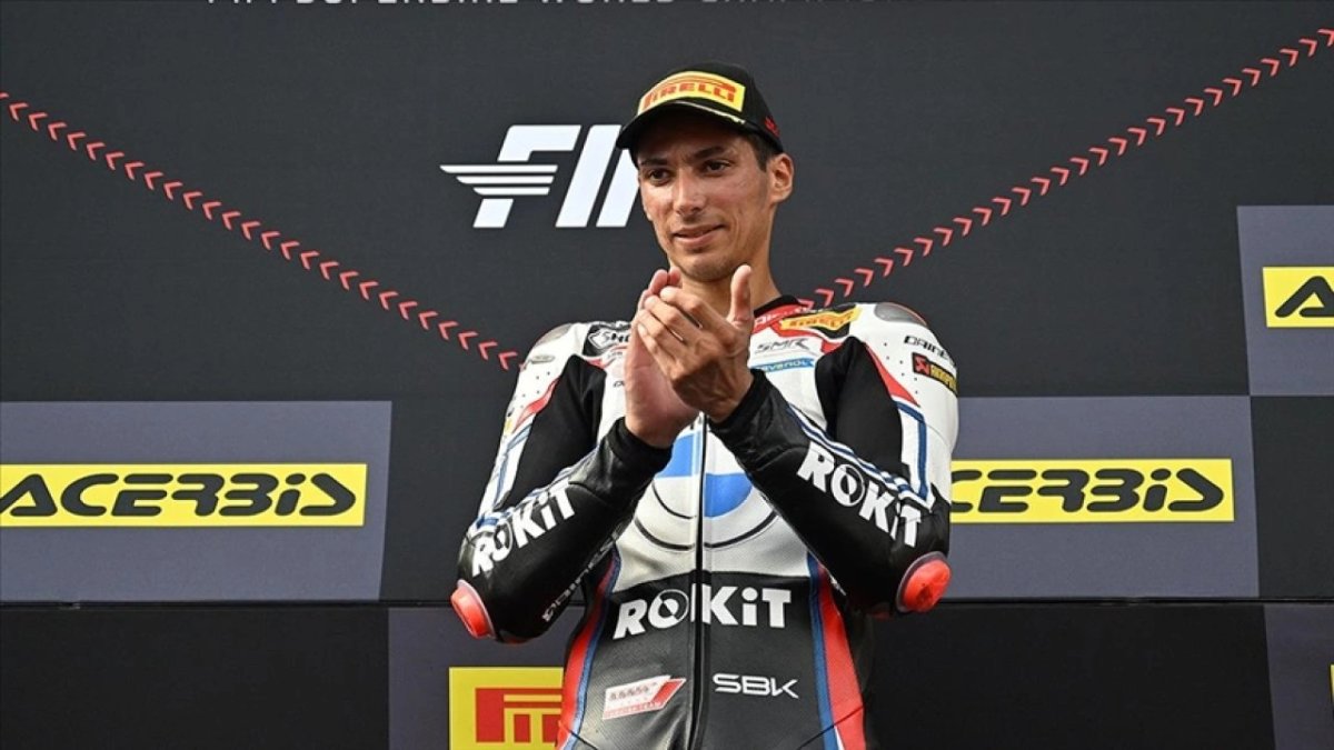 Toprak Razgatlıoğlu sezona iyi başladı: ilk yarışında ikinci oldu