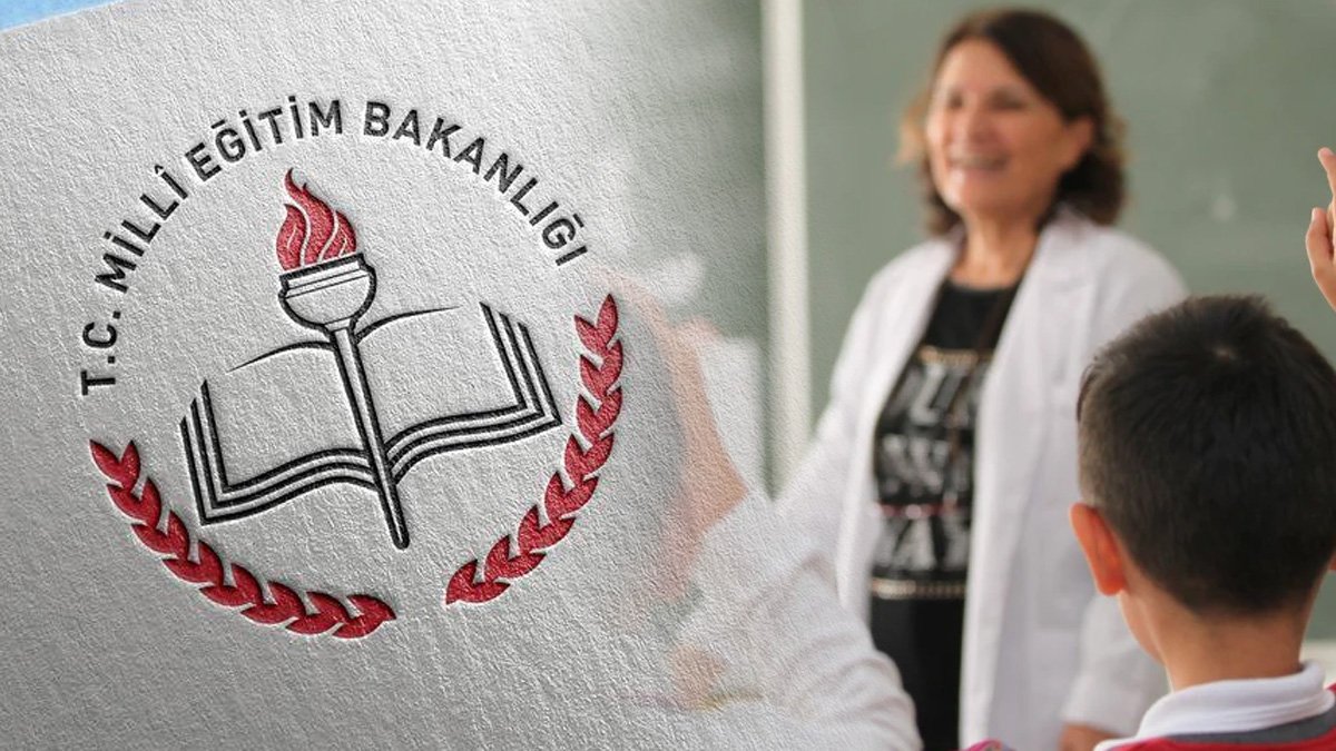 Öğretmenleri sevindiren karar Resmi Gazete'de yayınlandı! O makam okullardan kaldırıldı